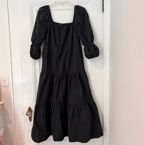 Amazon the Drop Black Tiered Maxi with sleeves - Picture 2 of 3